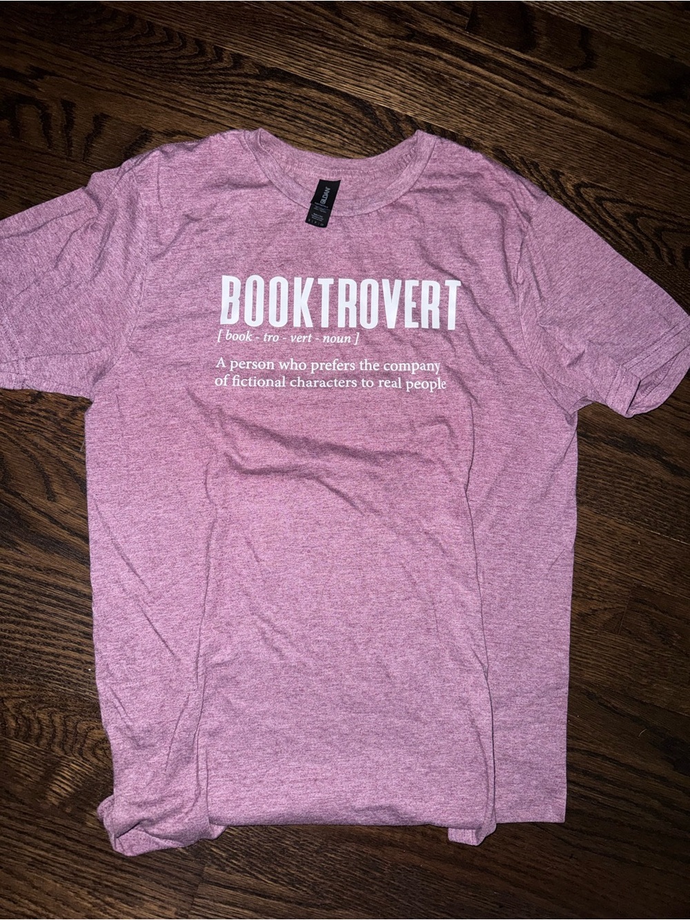 BOOKTROVERT Graphic Tee